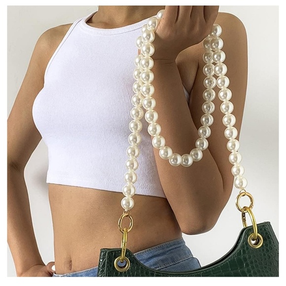 Handbags - Crossbody pearl Straps